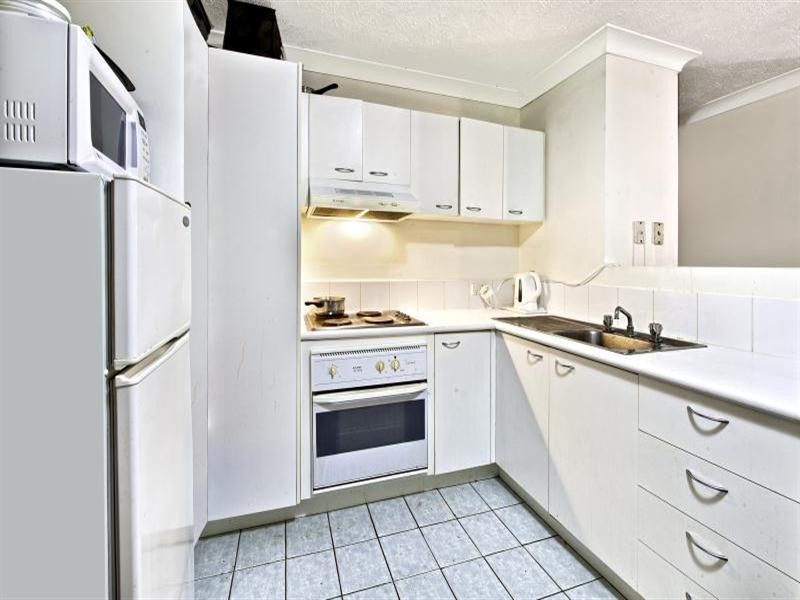 239-35 Palm Avenue, Surfers Paradise QLD 4217