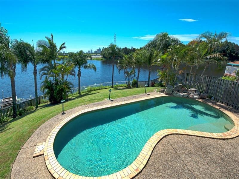 174 Port Jackson Boulevard, Clear Island Waters QLD 4226