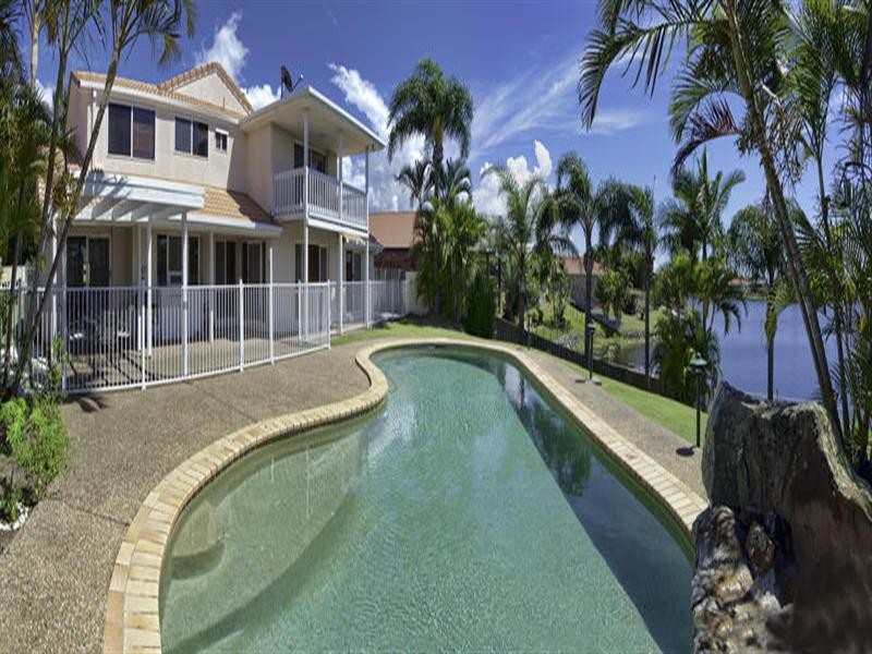 174 Port Jackson Boulevard, Clear Island Waters QLD 4226
