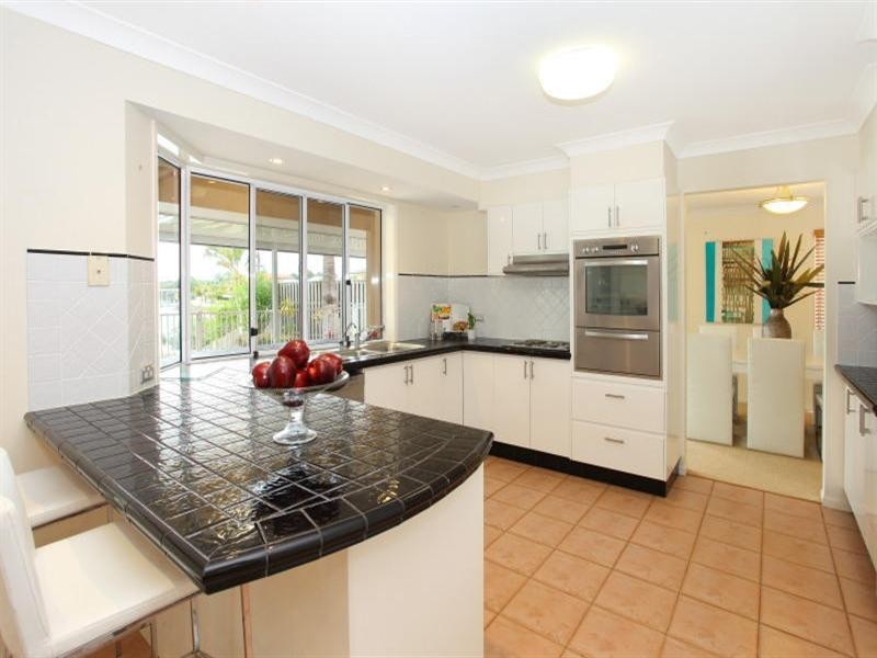 184 Port Jackson Boulevard, Clear Island Waters QLD 4226