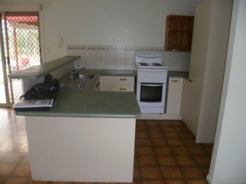 27A Hillside Road, Stapylton QLD 4207
