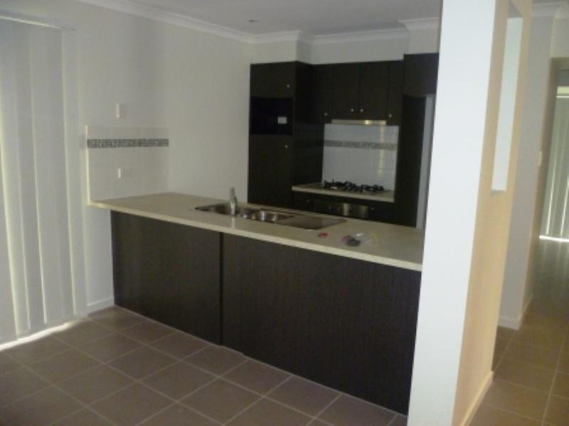 40 Collingrove Circuit, Pimpama QLD 4209