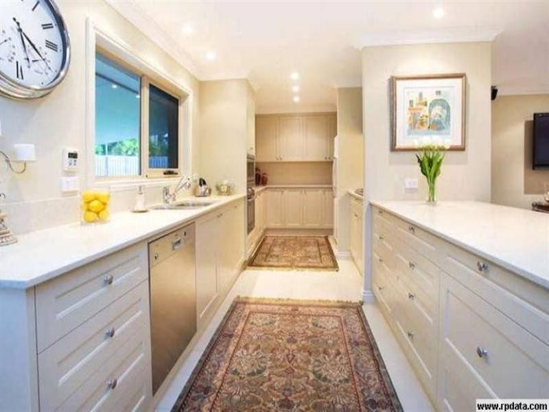 31 Yangoora Crescent, Ashmore QLD 4214