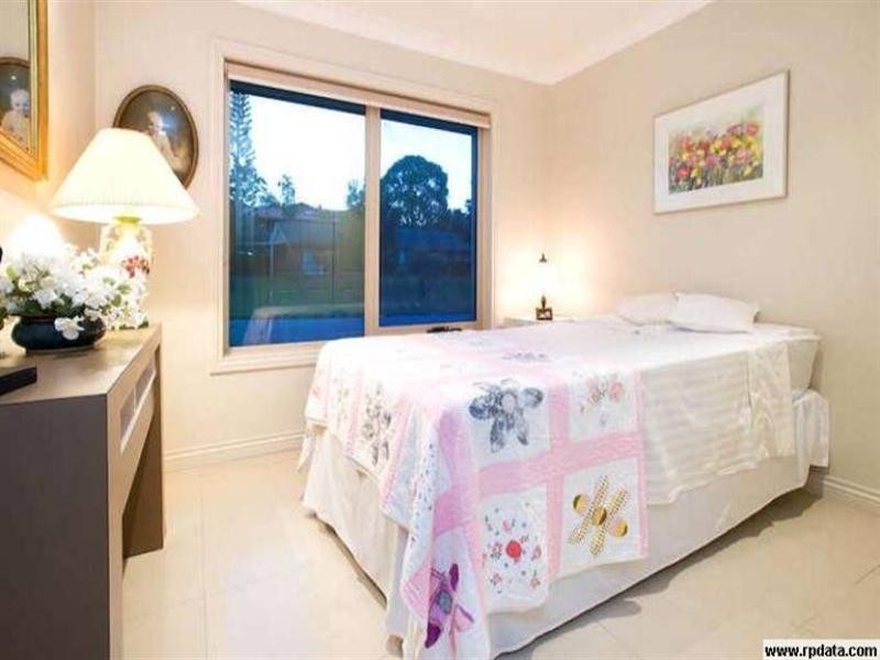 31 Yangoora Crescent, Ashmore QLD 4214