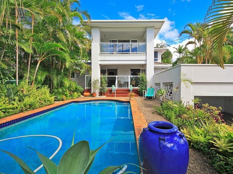 148 Bamboo Avenue, Benowa QLD 4217