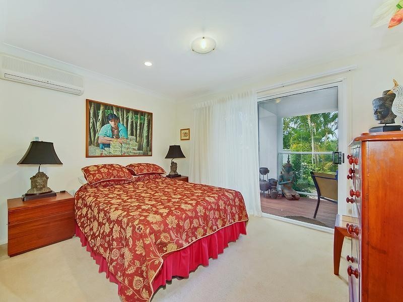 148 Bamboo Avenue, Benowa QLD 4217