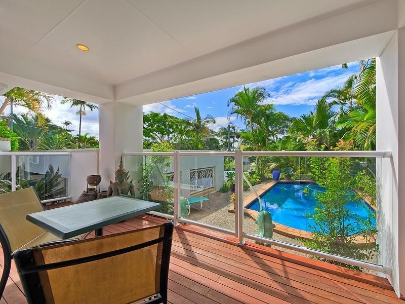 148 Bamboo Avenue, Benowa QLD 4217