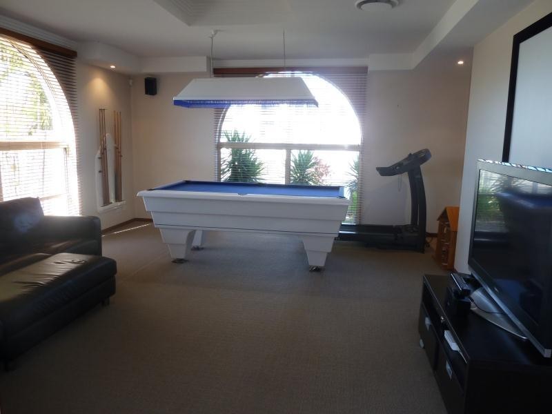 1643 Riverdale Court, Hope Island QLD 4212