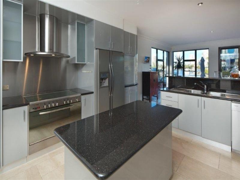 28 Southern Cross Drive, Surfers Paradise QLD 4217