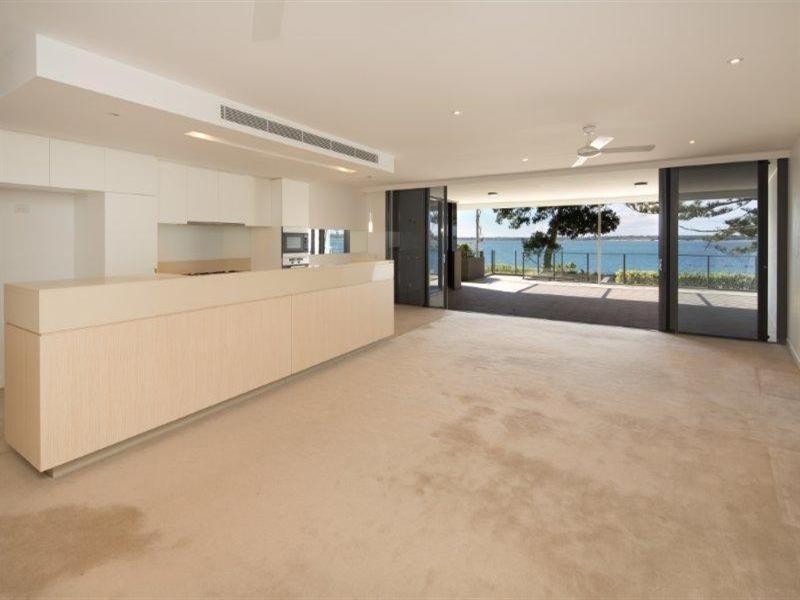 1102 Allisee. 323 Bayview Street, Hollywell QLD 4216