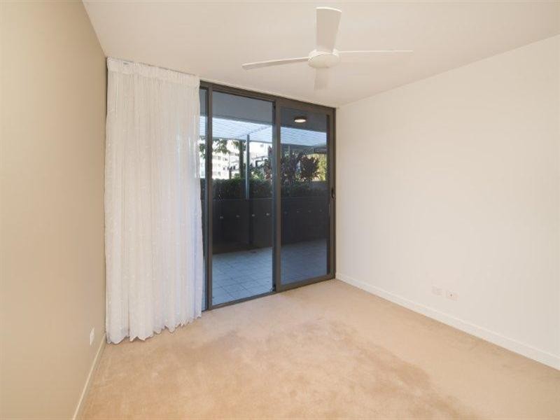1102 Allisee. 323 Bayview Street, Hollywell QLD 4216