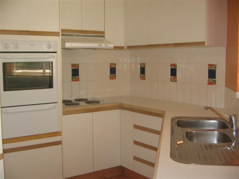 11-6 Breaker Street, Main Beach QLD 4217