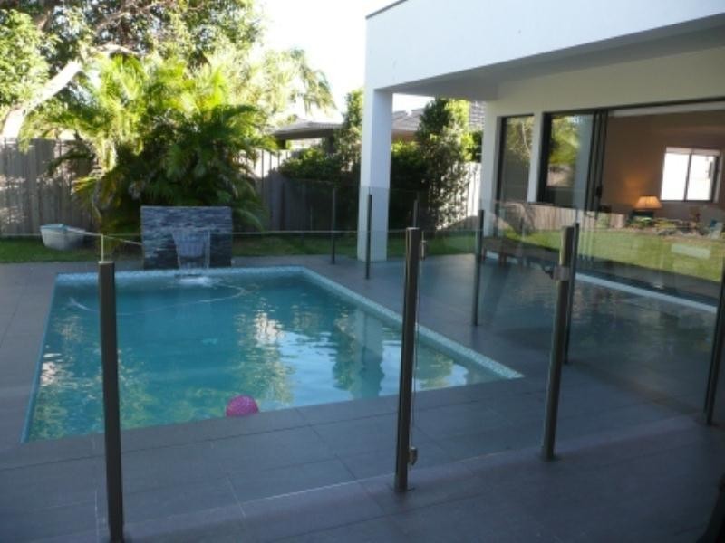 90 Rumrunner Street, Mermaid Waters QLD 4218