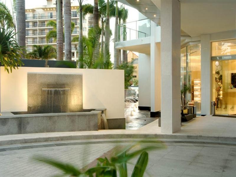 18 Enderley Avenue, Surfers Paradise QLD 4217