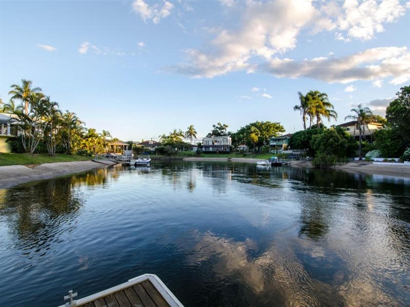 67 Rapallo Avenue, Isle Of Capri QLD 4217