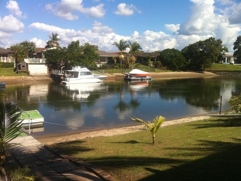 100 Salerno Street, Surfers Paradise QLD 4217