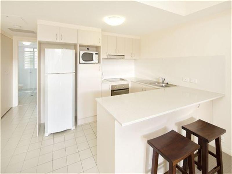 6 Rose Street, Southport QLD 4215