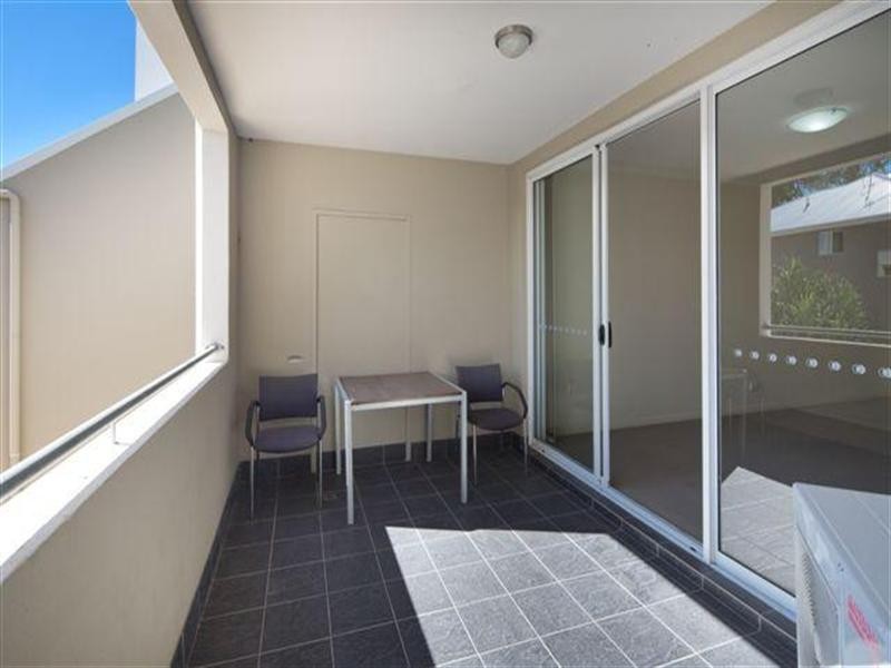 6 Rose Street, Southport QLD 4215