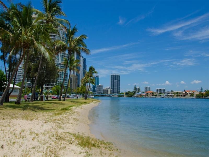 2/27 Norfolk Avenue, Surfers Paradise QLD 4217