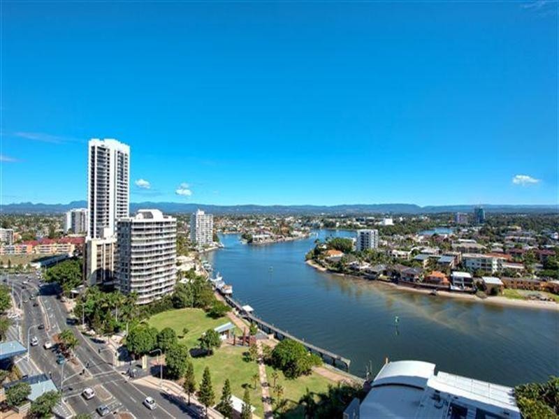 23 Ferny Avenue, Surfers Paradise QLD 4217