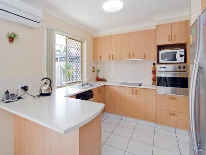 Varsity Lakes QLD 4227