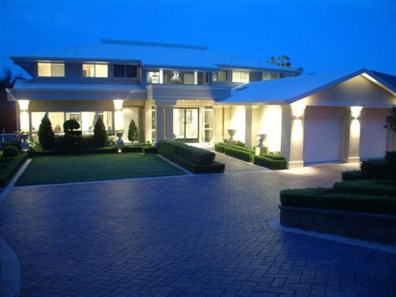 5694 Observation Crescent, Hope Island QLD 4212