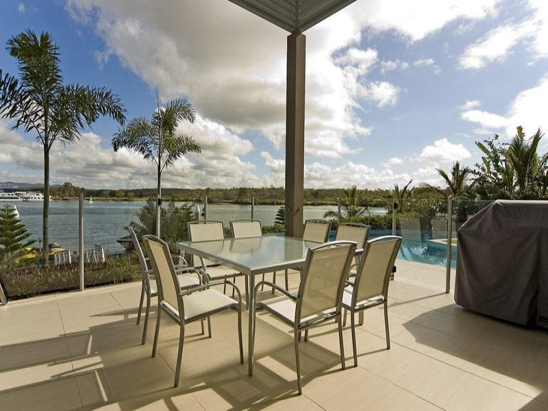 Hope Island QLD 4212