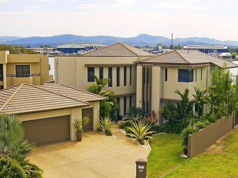 Hope Island QLD 4212