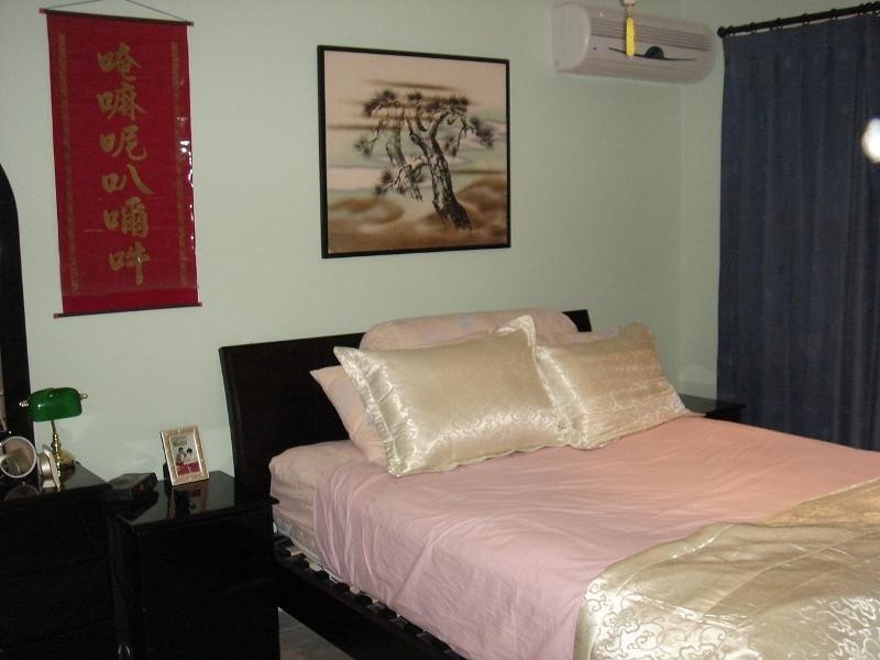 Chevron Island QLD 4217