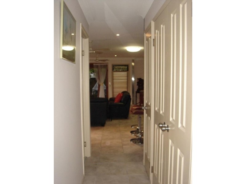 Chevron Island QLD 4217