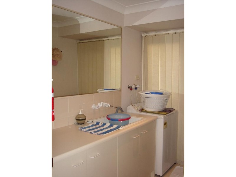 Chevron Island QLD 4217