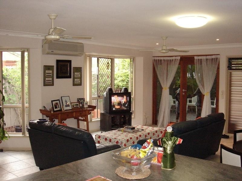 Chevron Island QLD 4217