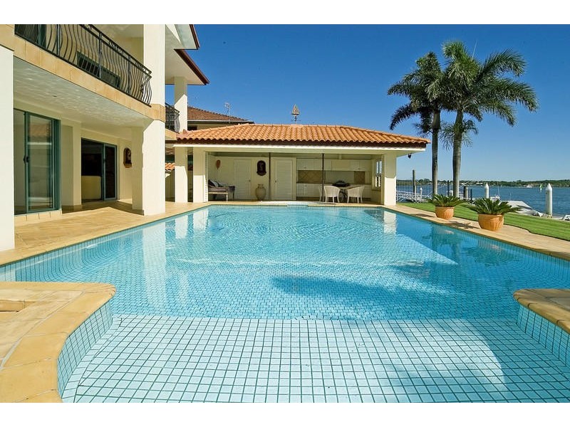 Paradise Point QLD 4216