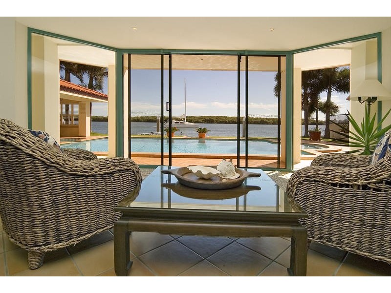 Paradise Point QLD 4216