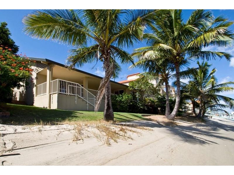 Main Beach QLD 4217