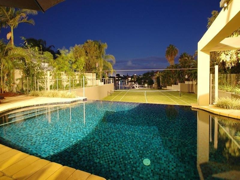 5 Charolais Crescent, Benowa QLD 4217