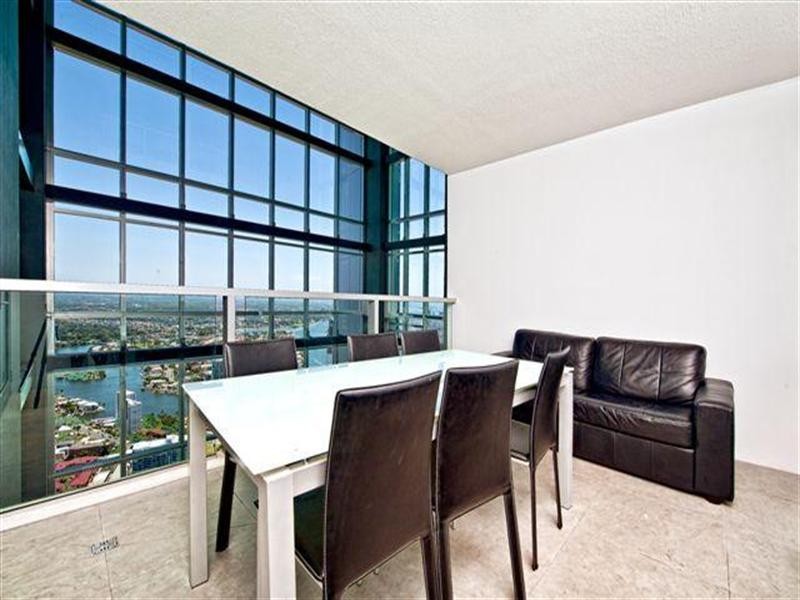 9 Hamilton Avenue, Surfers Paradise QLD 4217