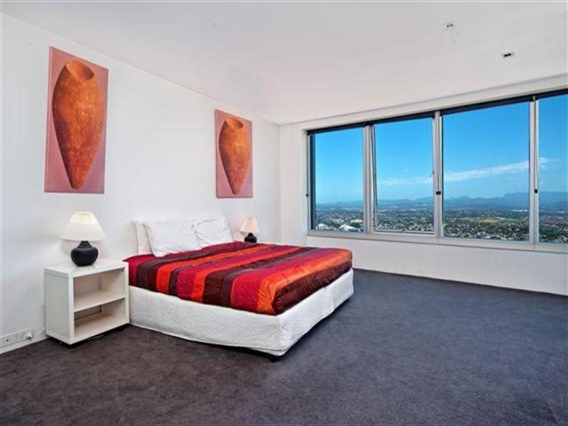 9 Hamilton Avenue, Surfers Paradise QLD 4217