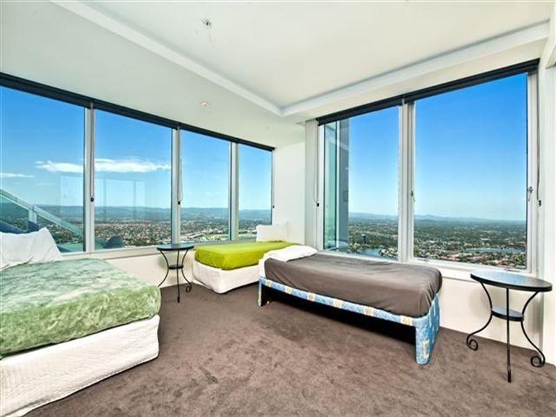 9 Hamilton Avenue, Surfers Paradise QLD 4217