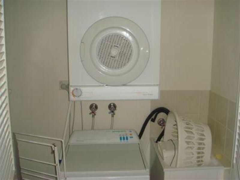 1067 Gold Coast Highway, Broadbeach QLD 4218