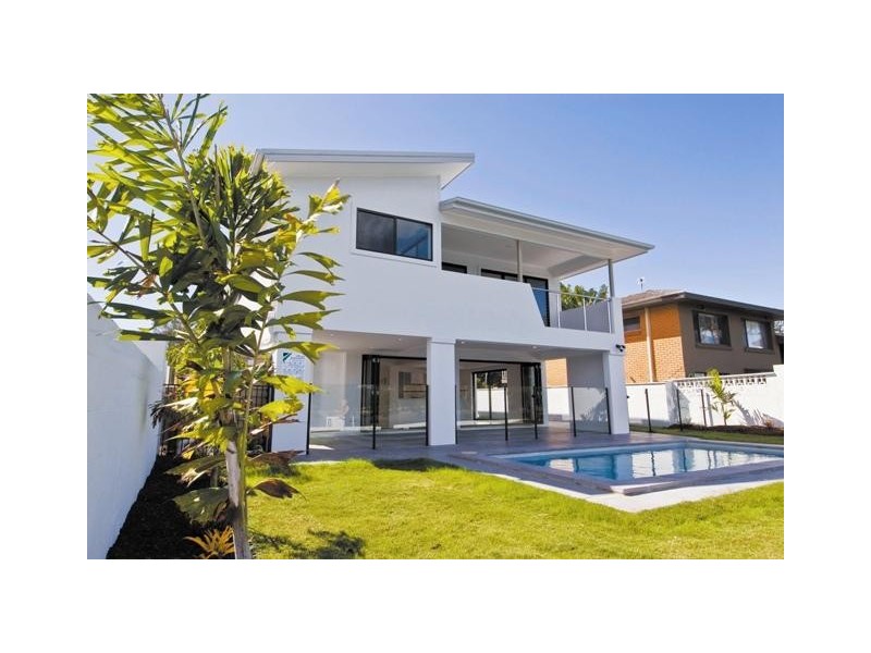 Chevron Island QLD 4217