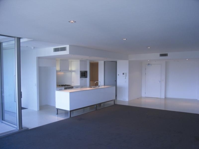 9 Hamilton Avenue – Q1, Surfers Paradise QLD 4217