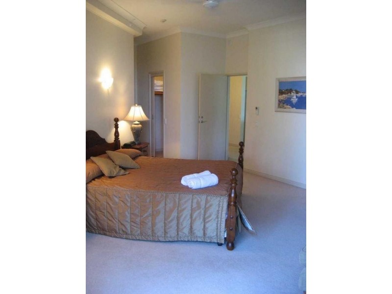 Broadbeach QLD 4218