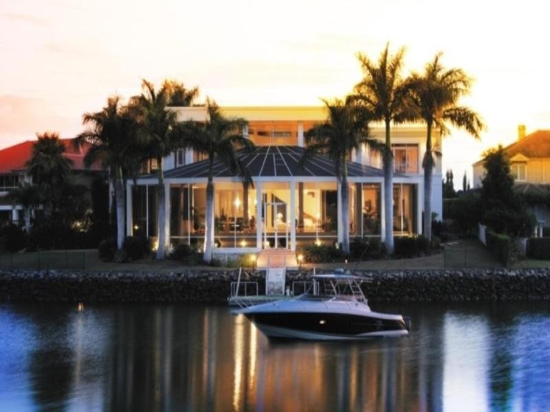 Hope Island QLD 4212