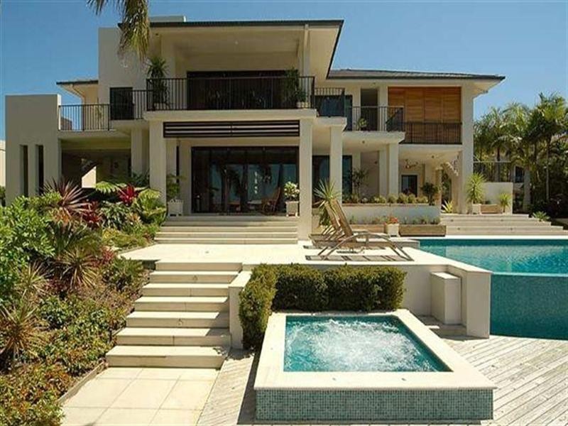 20 Marseille Court, Sorrento QLD 4217
