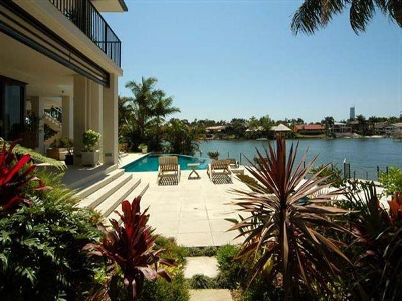 20 Marseille Court, Sorrento QLD 4217