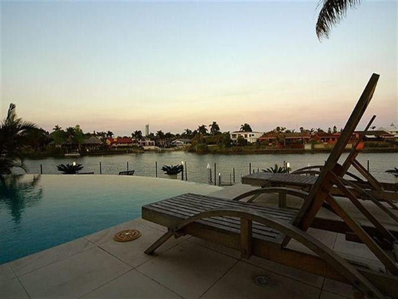 20 Marseille Court, Sorrento QLD 4217