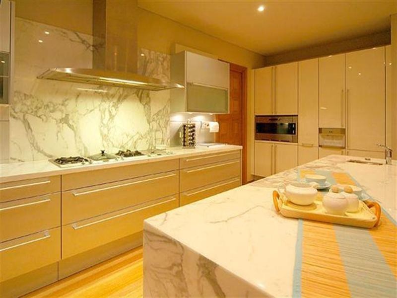 20 Marseille Court, Sorrento QLD 4217