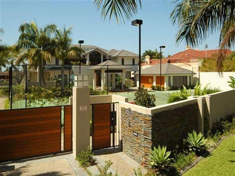 20 Marseille Court, Sorrento QLD 4217