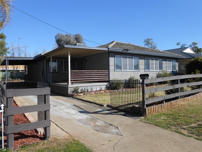 41 Vera Street, Tamworth NSW 2340